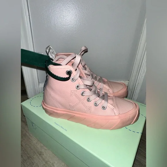 OFF-WHITE Leather Mid-Top Vulcanized Sneakers EU 35 / US 5 $580